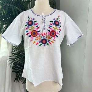 Bohemian hand made top/ hand embroidery 100% cotton.